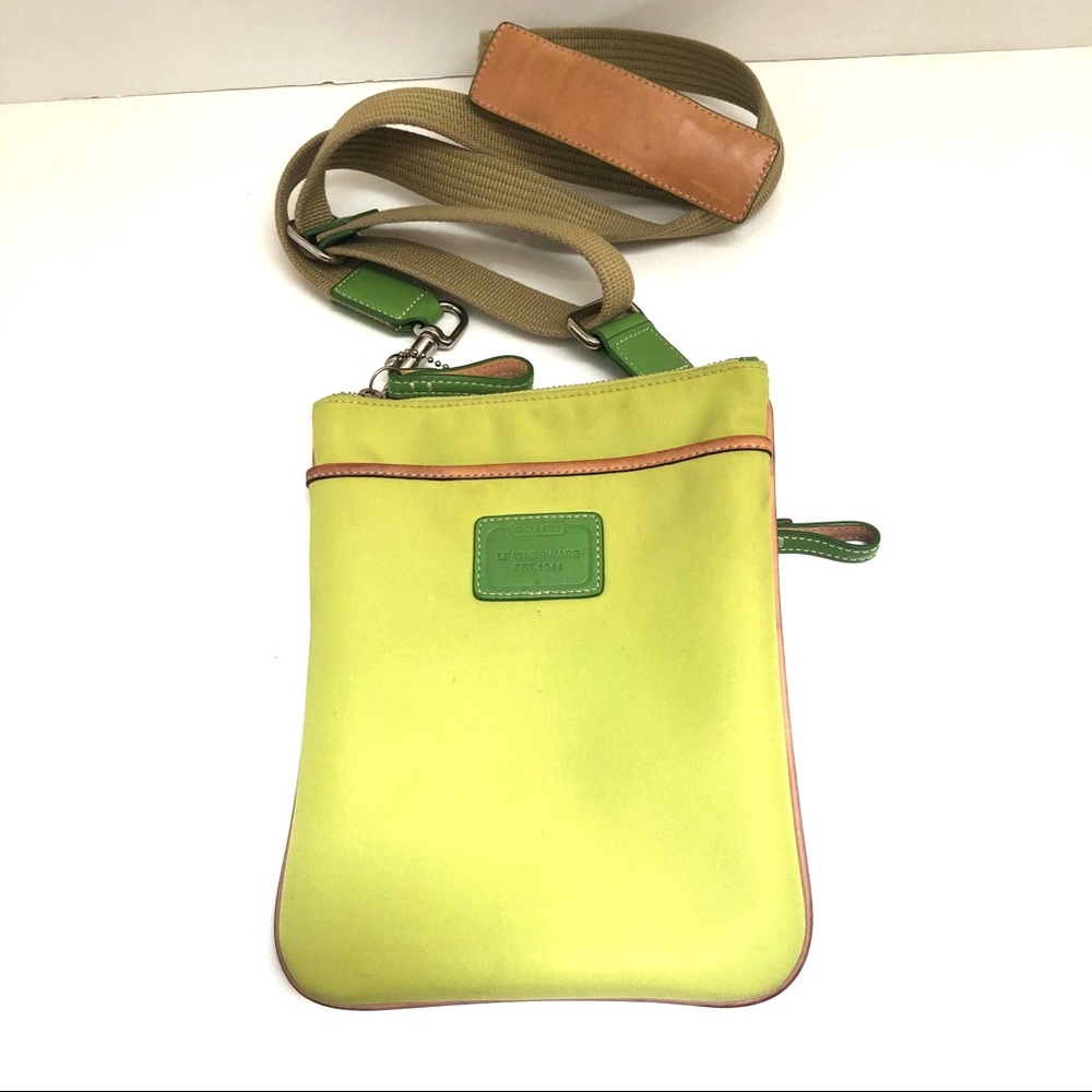 💚COACH cross body bag.💚